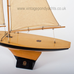 Vintage Star Pond Yacht Meteorite - Deck Detail